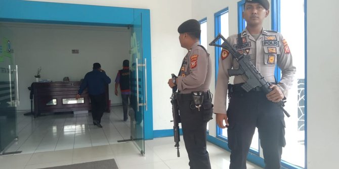 kejati jabar geledah kantor pdam karawang