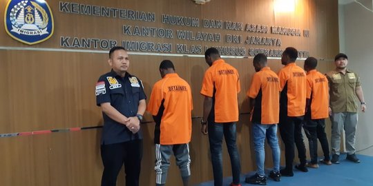 Langgar Keimigrasian, 32 WNA Dideportasi di Soekarno Hatta selama November 2018