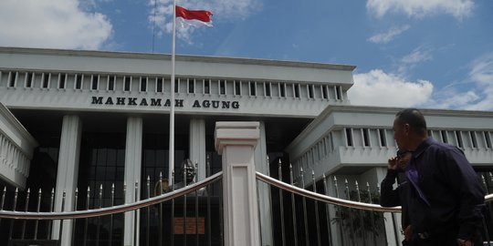 Anggota DPR Minta Hakim MA Bisa Adil dan Cepat Putuskan PK Kasus Baiq Nuril