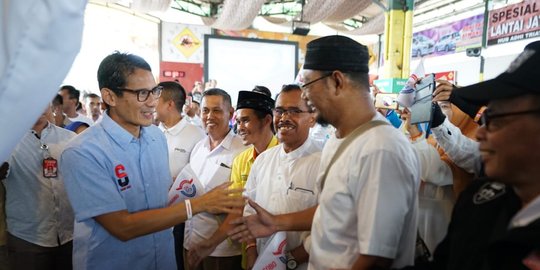 Datangi Pasar Wonosobo, Sandi Bilang 'Beneran Gemes, Ekonomi Makin Berat'