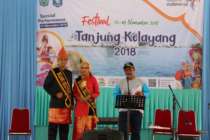 musik dangdut jadi daya tarik festival tanjung kelayang 2018