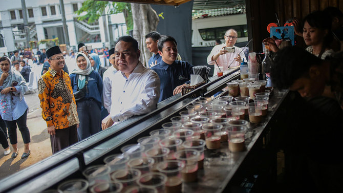 syafruddin resmikan aplikasi pemberdaayaan ekonomi berbasis di masjid