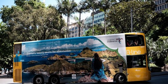 Keren, Kemenpar Branding Bus Double Decker di Australia