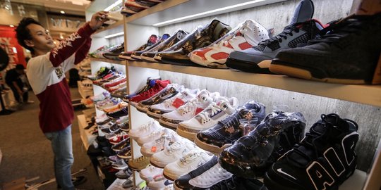 Berburu Sepatu di Ajang Sneakerpeak Kemang Quatro