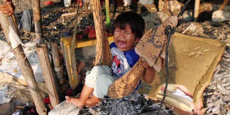 Tantangan Era Reformasi Menghapus Kemiskinan Kkn Melawan Kebodohan Merdeka Com