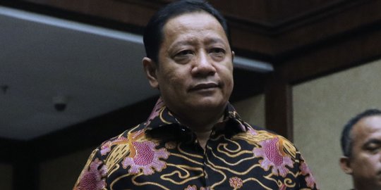 Mantan Bupati Kepulauan Sula Jalani Sidang Dakwaan