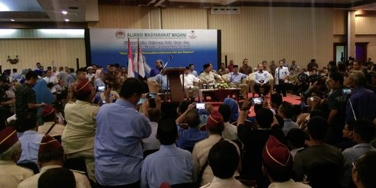 Hadiri Deklarasi Relawan di Solo, Prabowo Ngaku Ketakutan dengan Besarnya Dukungan