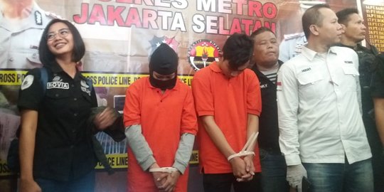 Polisi Prarekonstruksi Pembunuhan Ciktuti Iin Puspita di Indekos Mampang