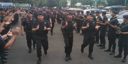 Jadi Warga Kehormatan, Kapolda Metro Minta Brimob Layani Masyarakat Sekuat Tenaga