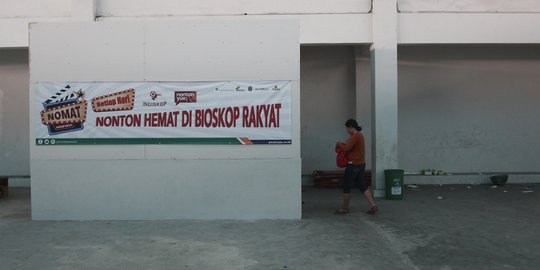 Menengok Pembangunan Bioskop Rakyat di Teluk Gong