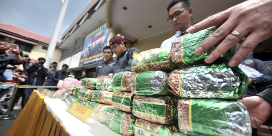 Polisi Sita 44 Kg Sabu dari Jaringan Penyelundupan Narkoba Internasional