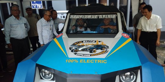  Mobil  Listrik  untuk Reli Dakar Buatan  Anak  Bangsa Uji 