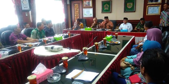Bau Limbah Diprotes, Bupati Sukoharjo Hentikan Sementara Operasional PT RUM