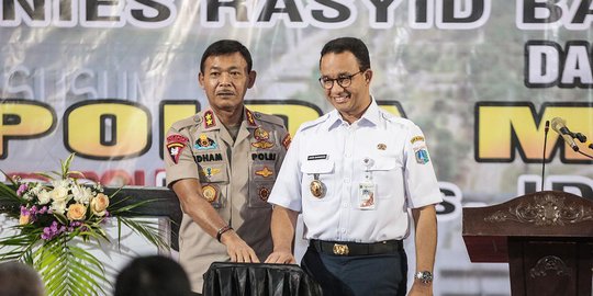 Anies Baswedan dan Kapolda Metro Jaya Resmikan Rusun Promoter Polri
