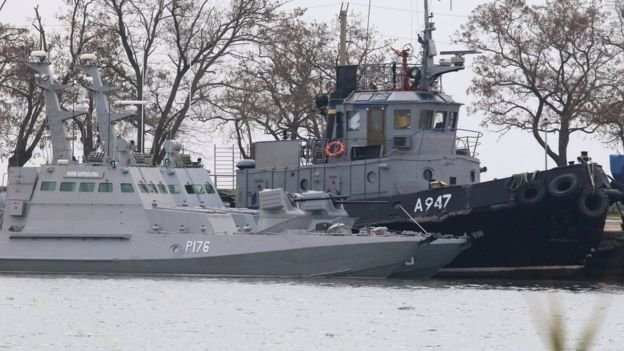 kapal ukraina disita rusia di pelabuhan kerch