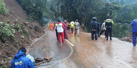 PUPR Selidiki Penyebab Keretakan di Riung Gunung Puncak