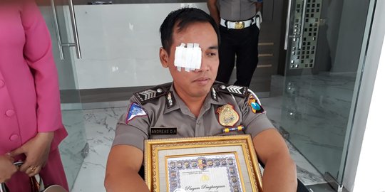 Bripka Andreas Korban Penyerangan di Lamongan Diberi Penghargaan