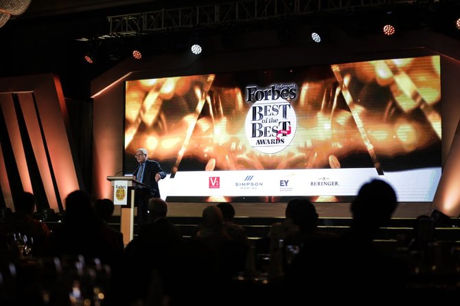 bri raih penghargaan best of the best dari forbes