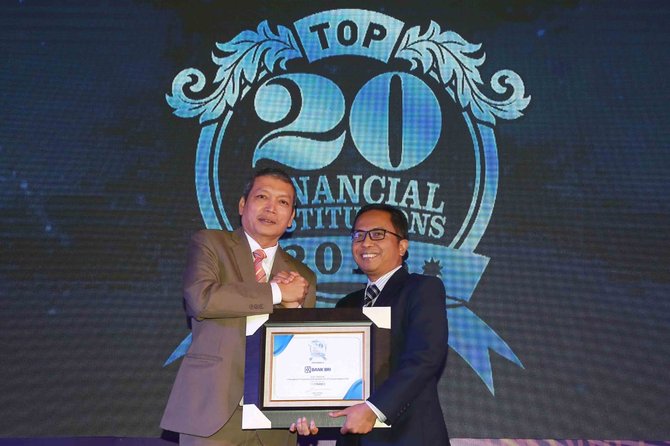 bri terima penghargaan terbaik di ajang top 20 financial institutions 2018