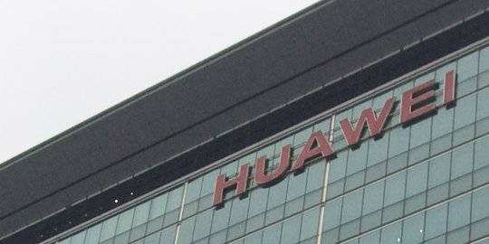 Huawei Optimis Raih Pendapatan USD 100 Miliar di Tahun 2018