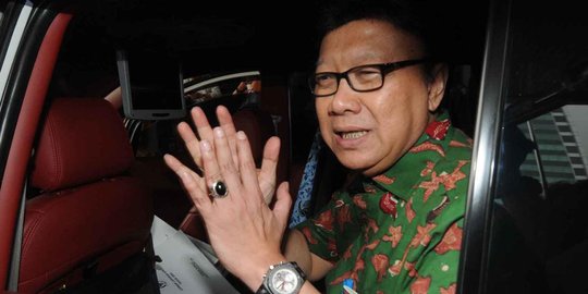 Mendagri Larang Penggunaan Kemasan Plastik di Kantornya