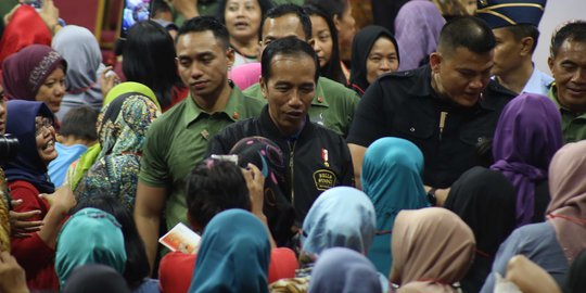 Jokowi Akan Naikkan Pemberian Bansos PKH Dua Kali Lipat