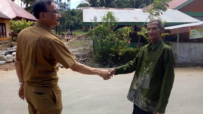 bupati pesisir selatan hendrajoni tinjau langsung banjir lengayang