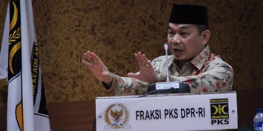 Tindak Pemberontak di Papua, PKS Minta TNI Pakai Protap Pemberantasan Terorisme