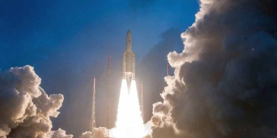 India Luncurkan Satelit Terberat untuk Koneksi Internet