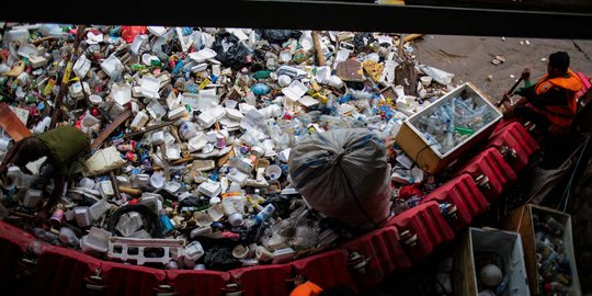 Produksi Sampah Plastik di Tangsel Mencapai 105,5 Ton Per Hari