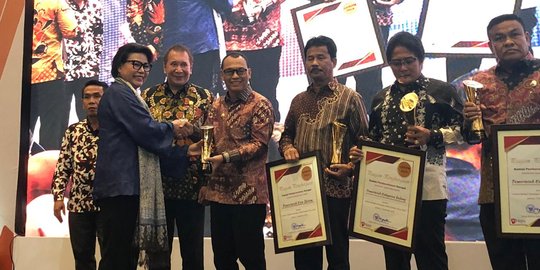 Digitalisasi dan Komunikasi, Kunci Sukses Pemkab Mentawai Boyong LHKPN Awards 2018
