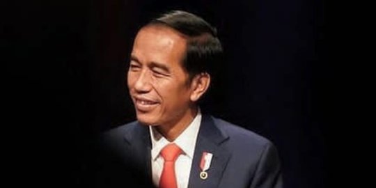 Pesan Mendalam Jokowi Saat Menyanyikan Lagu Nissa Sabyan