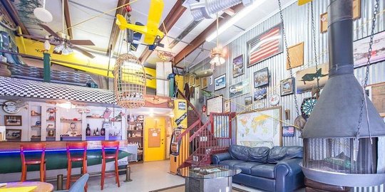 di hangar pesawat aktif di florida 58 per malam rp1000000 rev2