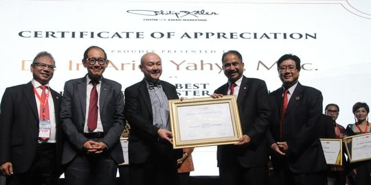 Menpar Diganjar Philip Kotler Sebagai The Best Marketing Minister Of Tourism Of ASEAN