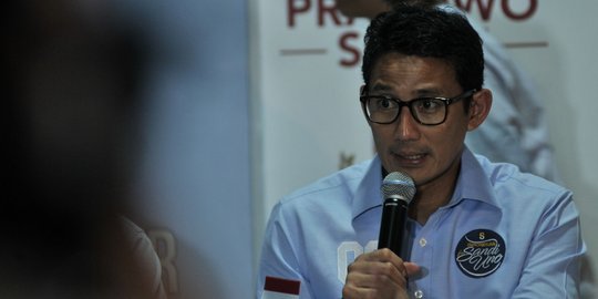 Gaya Trendi dan Tampang Sandiaga Uno Ternyata Tak Cukup Menggaet Milenial