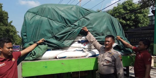 IRT Ditangkap Polisi Karena Ambil Untung Rp 5 Ribu Dari Pupuk Bersubsidi