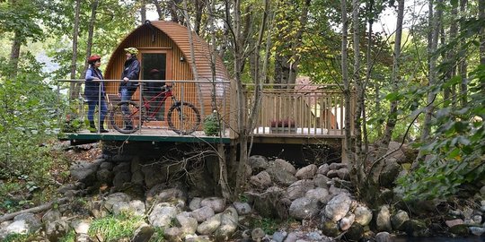 punya sederet lokasi glamping populer