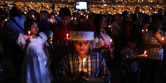 Ratusan Ribu Jemaat Gereja Tiberias Rayakan Natal di GBK