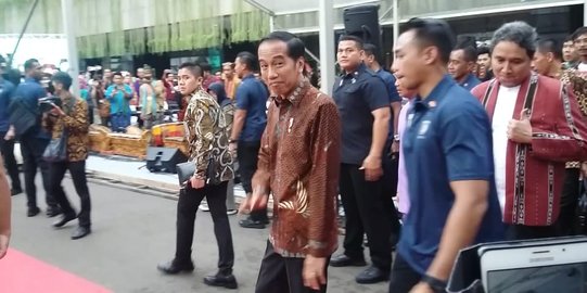 Jokowi Minta Masyarakat Menguatkan & Mengembangkan Kebudayaan Indonesia