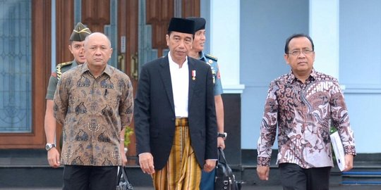 Jokowi Minta Humas Manfaatkan Teknologi Hadapi Industri 4.0