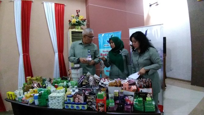 bpom sulsel sita ribuan produk kosmetik ilegal