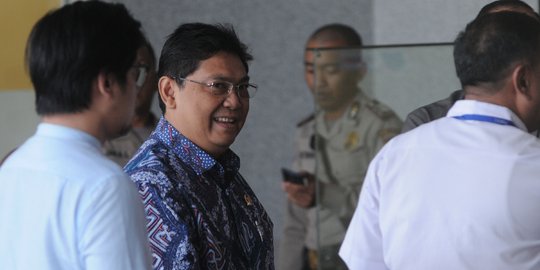 Wakil Ketua DPR Minta Kemendagri Usut e-KTP Tercecer di Duren Sawit