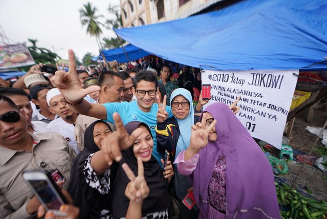 sandiaga uno kunjungi pasar kota pinang