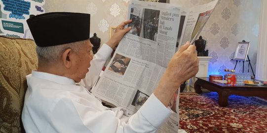 Cawapres Ma'ruf Amin Sempatkan Baca Koran Tiap Pagi Sebelum Beraktivitas