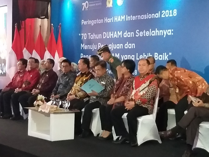 presiden jokowi batal hadir ke komnasham