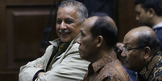 Sidang Eni Saragih, Dirut PLN Bersumpah Tak Terima Fee Proyek PLTU Riau-1