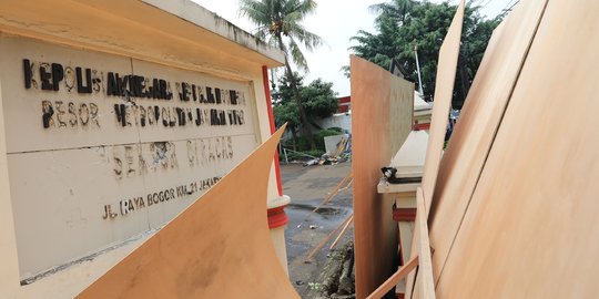 Begini Kondisi Polsek Ciracas Pascapenyerangan