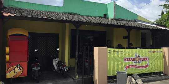 Terduga Teroris Diciduk Densus di Sleman Pekerja Waralaba Kebab