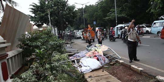 kasus pengeroyokan ke polisi rev1