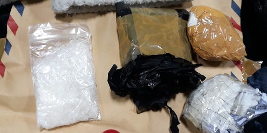 Paket Diduga Sabu Seberat 1 Kg Gagal Dikirim dari Makassar ke Timika